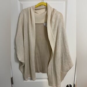 Women’s short sleeve poncho/shawl sweater